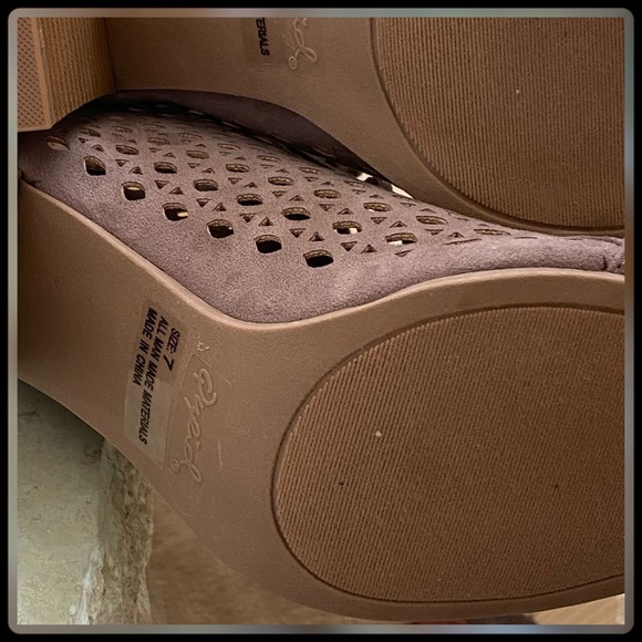 🆕🌟Brand New Peep Toes Booties 💟 - Picture 6 of 8